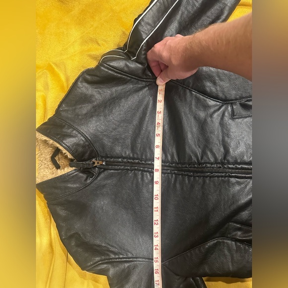 Armani leather jacket gently used - Picture 12 of 16